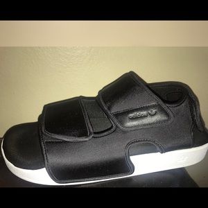 Adidias Sandals